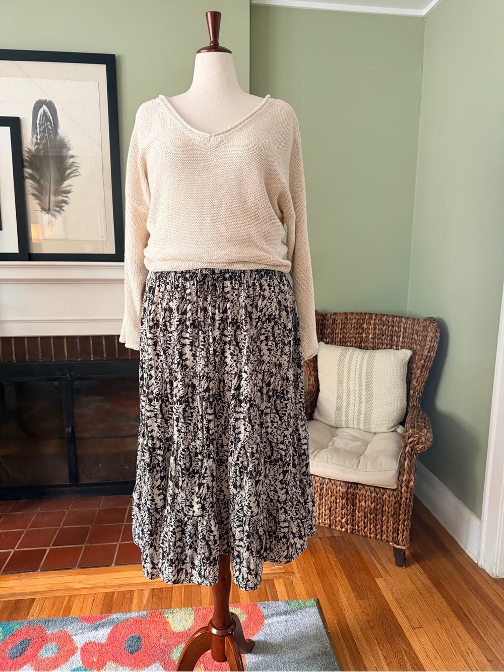 Abstract Botanical Tiered Midi Skirt Black/ Cream- Size 3XL